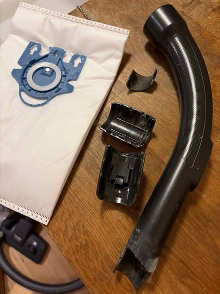 Photo of free Miele vacuum Hoover cleaner (Battersea Wandsworth SW11) #2