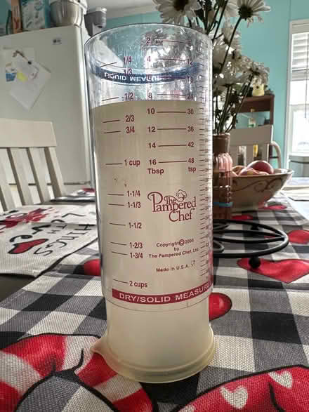 Photo of free Pampered chef dry/wet measuring cup (by arundel mills) #1