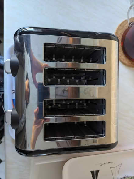 Photo of free Russell Hobbs toaster (Bexleyheath DA6) #3