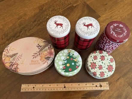 Photo of free Small Cookie Tins (Groton, Hoyts Wharf Road) #1