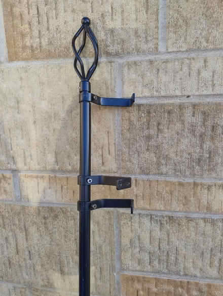 Photo of free 6 ft Curtain pole (GL10) #1