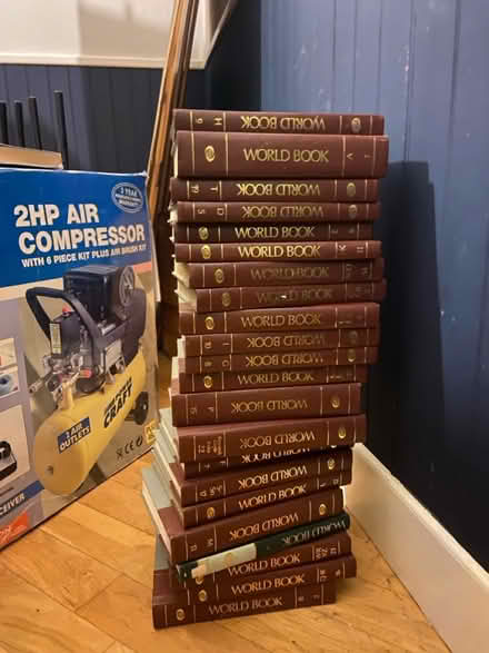 Photo of free Encyclopaedia Set (G64) #1