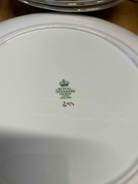 Photo of free Fine bone china dinner service (Canon pyon) #2