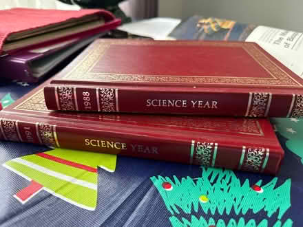 Photo of free 3 « Science Year » books (Uplands / Paul Anka) #1