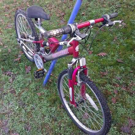 Photo of free Kids Bike needs tlc (Wickford SS12) #2