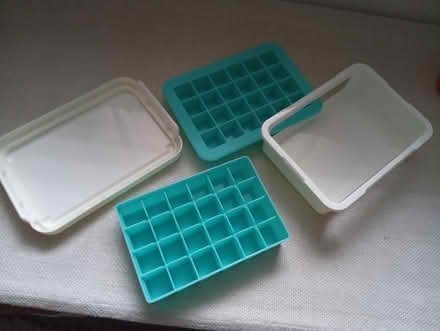 Photo of free OXO Ice Cube Trays (Buxworth SK23) #1