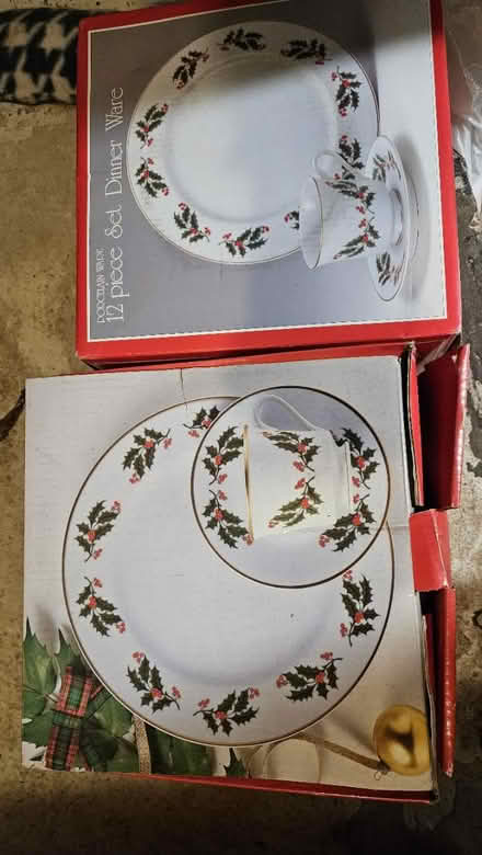 Photo of free Christmas tableware (Severn) #1