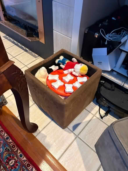 Photo of free 2 storage cubes/extra seating (Mercer Island) #3