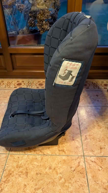 Photo of free Childs Car Seat Blue (IP9) #2