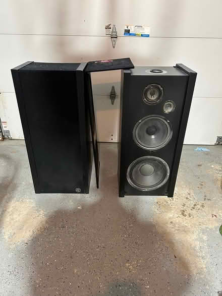 Photo of free Pair of vintage RTR floor speakers (Brookeville -Georgia/Gold Mine) #1