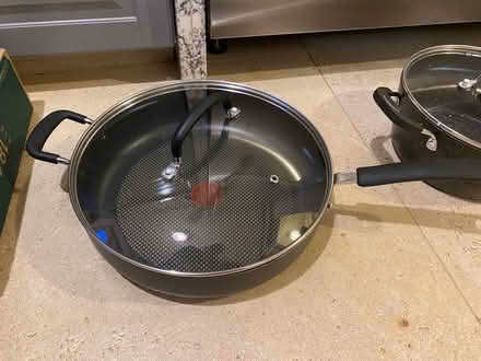 Photo of free Non stick cooking frying pan (AL4, St albans) #1