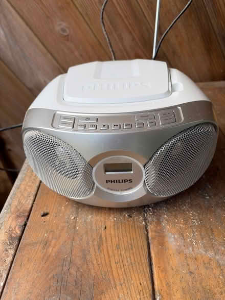 Photo of free Philips radio/CD player (Waterlooville PO7) #1