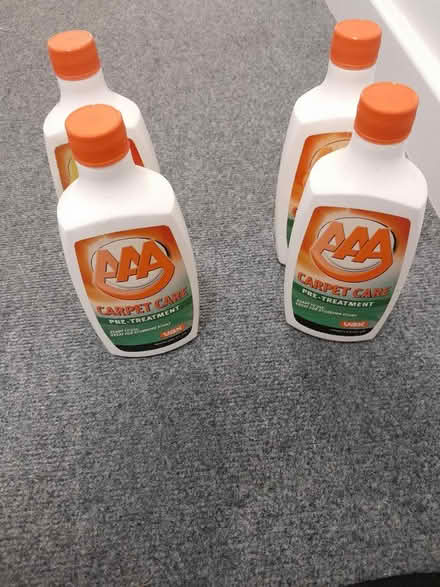 Photo of free Vanish carpet cleaner (Mitcham CR4) #1