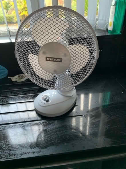 Photo of free Fully working desk top fan (Leasowe CH45) #1