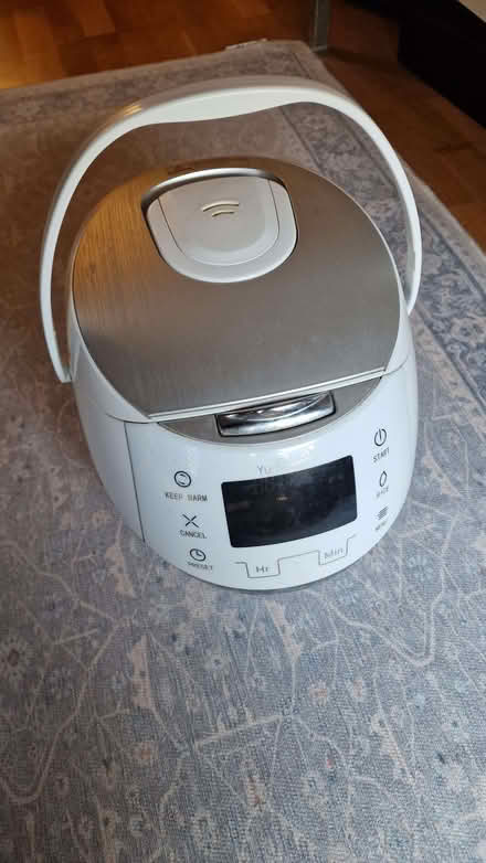 Photo of free Sakura Advanced Fuzzy Logic Ceramic Rice Cooker (Walworth SE17) #1