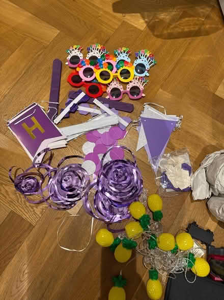 Photo of free Birthday decorations (SE19) #1