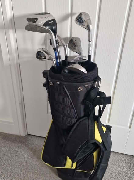 Photo of free Childrens Golf Clubs And Bag (St Albans AL4) #1
