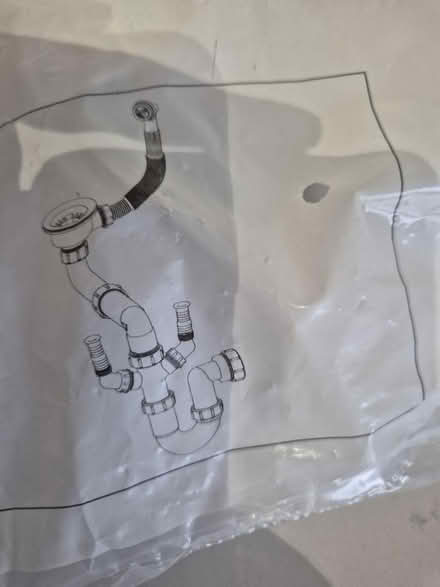 Photo of free Sink waste kit unopened (Southbourne) #3