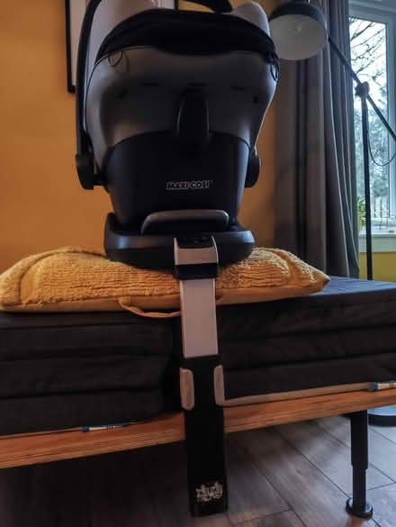 Photo of free Baby car seat (Livingston) #4