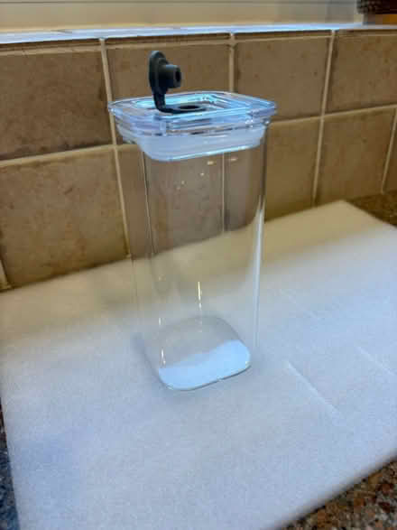 Photo of free Brand new set of 6 clear glass beakers with lids and reusabl (Southport PR9) #2