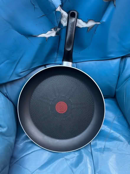 Photo of free Tefal Intensy frying pan (Winnersh RG41) #1