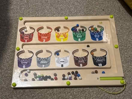 Photo of free Magnetic sorting toy (Totteridge, High Wycombe, HP13) #1