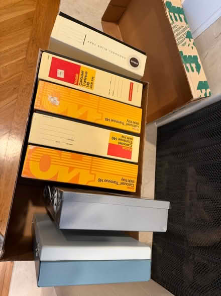 Photo of free Slide carousels and projector (95117) #2