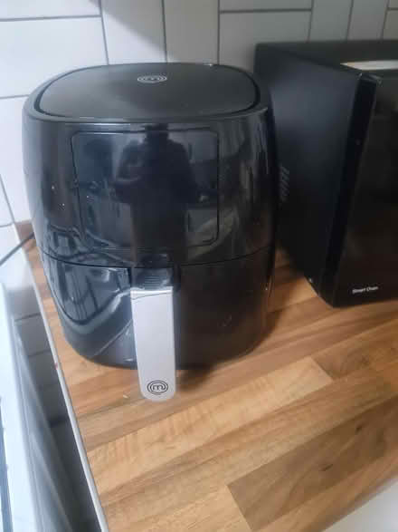 Photo of free Airfryer ti give away (SW16) #1