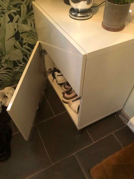 Photo of free Lovely white cabinet (Bedworth CV12) #4