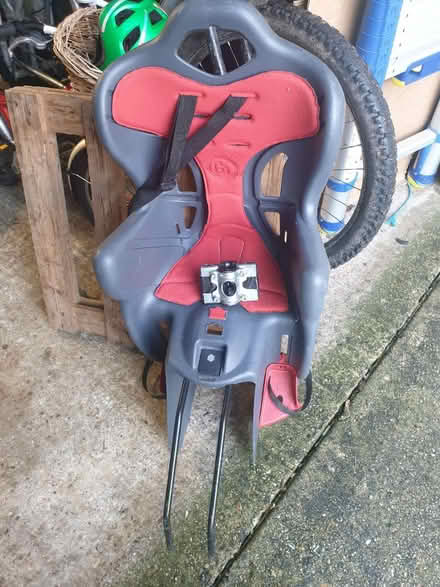 Photo of free Kids Bike Seat - Hamax-Style (Frimley Green (GU16)) #1