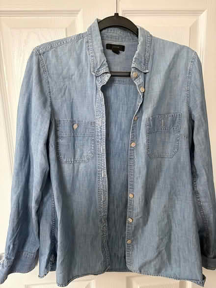 Photo of free Women’s clothes and accessories (Queens Chapel NE DC) #1