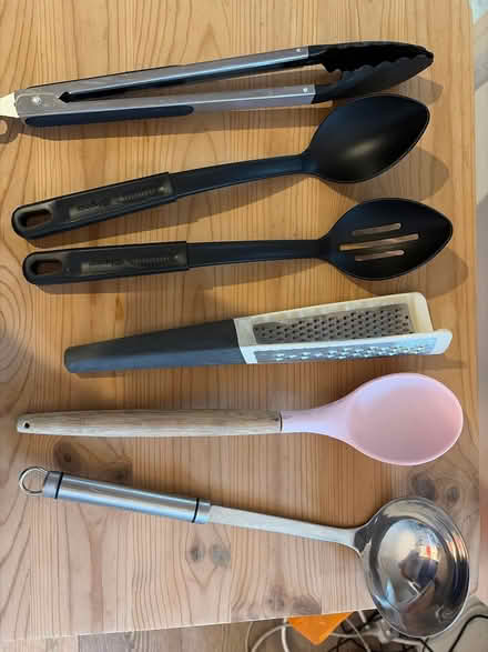 Photo of free Kitchen utensils (Chiswick W4) #1