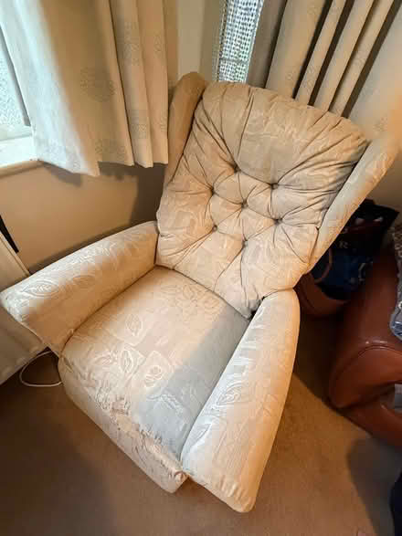 Photo of free Electric riser recliner - small (SG6) #1
