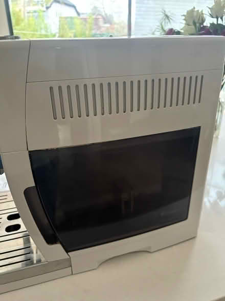 Photo of free DeLonghi coffee machine (Richmond) #2
