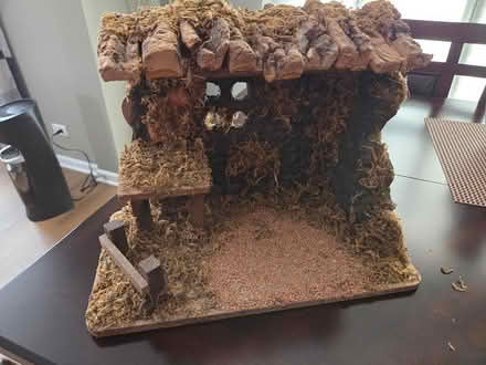 Photo of free Christmas nativity with manger (Aurora) #2