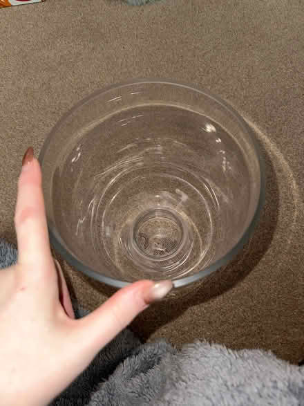 Photo of free Solid glass hurricane lamp vase (RG30, Reading West) #3