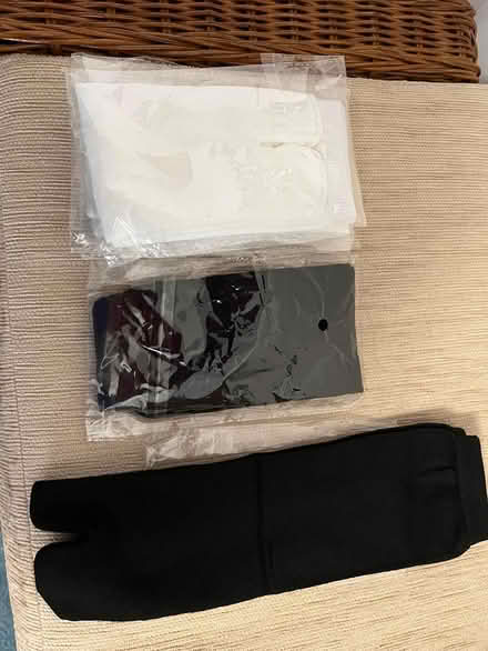 Photo of free split-toe socks for flip-flops etc (Derwood, MD) #1