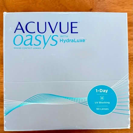 Photo of free ACUVUE contact lenses (Upper West side. West 83.) #1