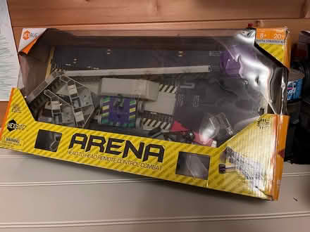 Photo of free Battle Bots with Arena (BH9) #1