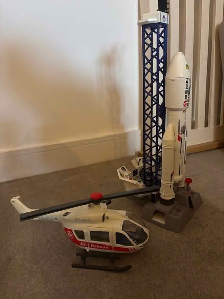 Photo of free Play mobil rocket and air ambulance (Hitchin) #2