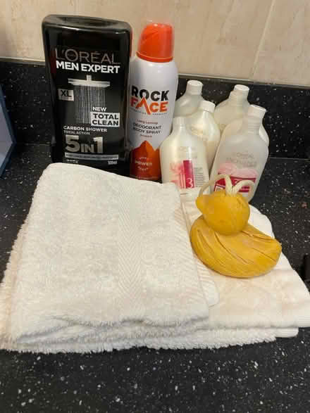 Photo of free toiletries (Sole Street) #1