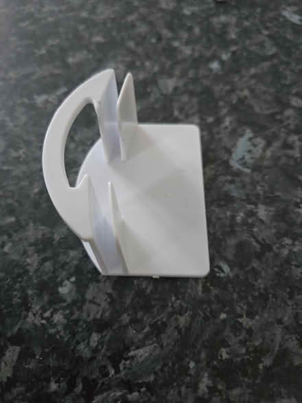 Photo of free Hat holder (IG6 3s) #1