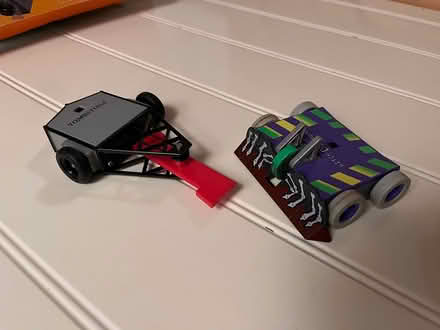 Photo of free Battle Bots with Arena (BH9) #2