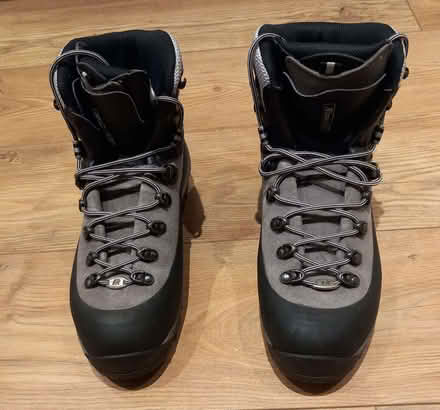 Photo of free Winter Hiking Boots size 8.5 (Scale Hall LA1) #1