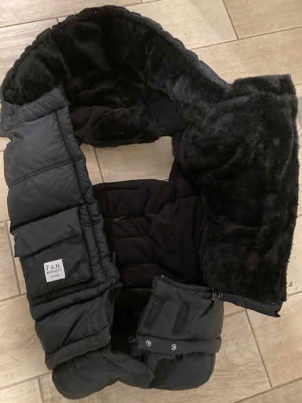 Photo of free Cozy stroller blanket (Loh Park in Tarrytown) #1