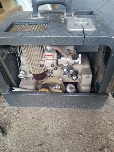 Photo of free bell & howell cine projector & speaker box (Rowlands Castle PO9) #2