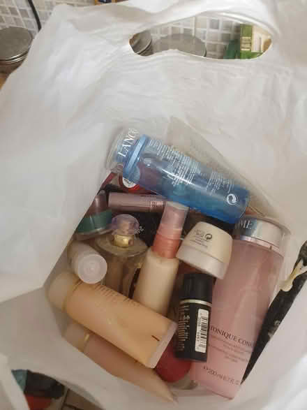 Photo of free Make up Samples (HP2 5JJ) #2