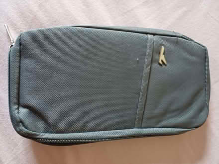 Photo of free Travel wallet (Felden HP3) #1