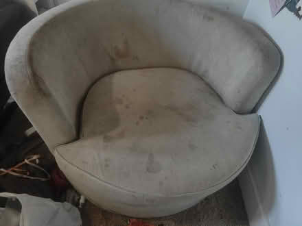 Photo of free Spinning bucket chair (needs TLC) (BN2 Hartington road) #3