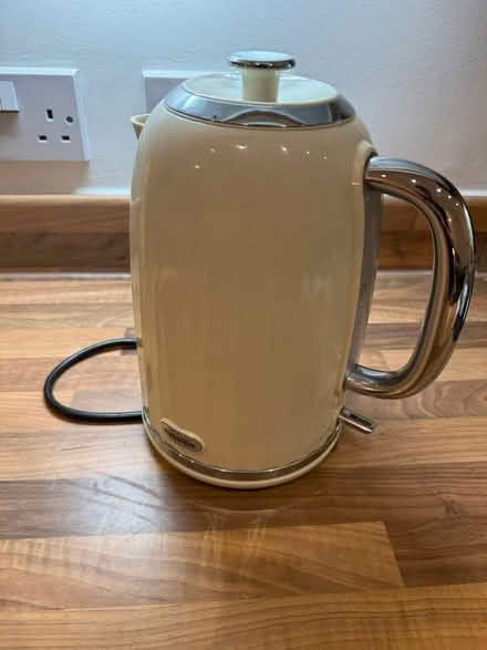 Photo of free Kettle (Seven Sisters N15) #1